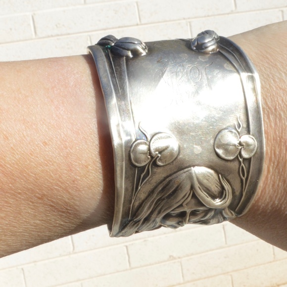 Antique Art Nouveau Lady Face Sterling Bracelet - Picture 5 of 7